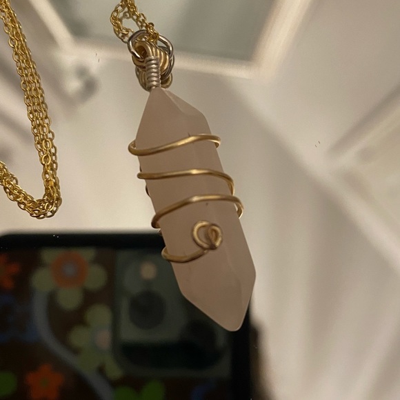 Wired wrapped Crystal Rose Quartz DT necklace - Picture 3 of 6